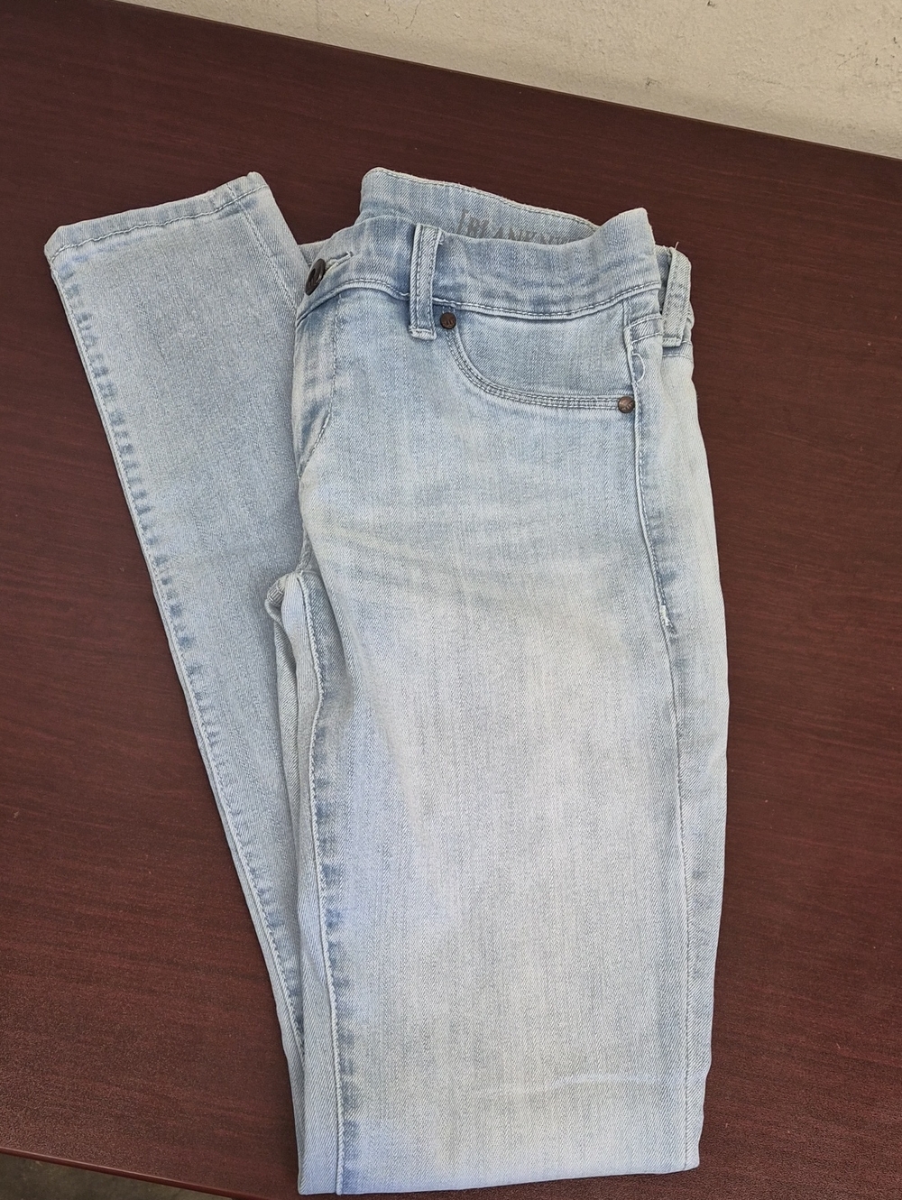 Blank NYC Light Wash Skinny Jeans - Pale Blue Size 26